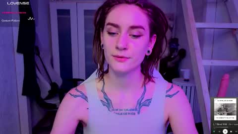 Snapshot of sonicsupergirl chatting on October 10, 11:26 pm Rie online show from October 10, 11:26 pm