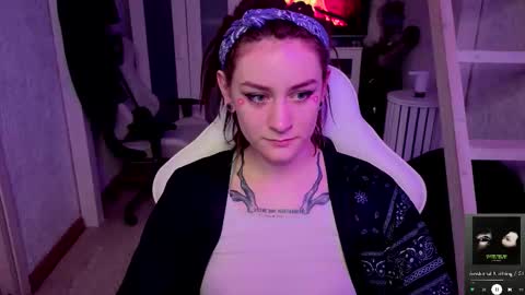 Snapshot of sonicsupergirl chatting on October 16, 10:00 pm Rie online show from October 16, 10:00 pm