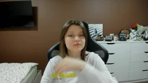 SoniNex online show from April 18, 3:05 pm