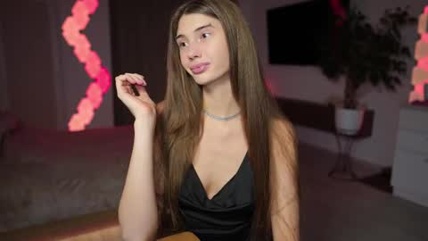 Snapshot of sony_play chatting on March 2, 4:32 pm Sony online show from March 2, 4:32 pm