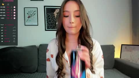 Snapshot of sonya_swee1 chatting on March 4, 12:11 pm Sonya online show from March 4, 12:11 pm