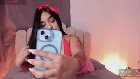 Snapshot of soofii_james chatting on September 30, 11:04 am sofi online show from September 30, 11:04 am