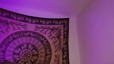 Snapshot of sophi_miler chatting on September 27, 1:43 am sophia online show from September 27, 1:43 am