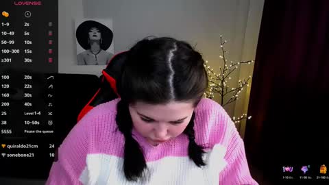 sophia__olsen online show from February 12, 9:42 am