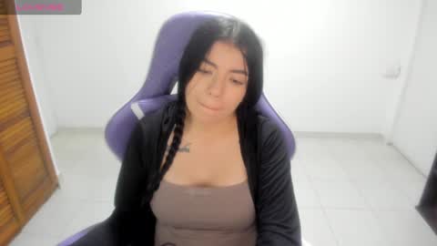 Sara Sophia online show from September 18, 8:00 pm