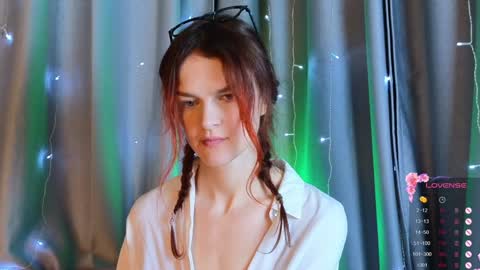 Sophia online show from February 3, 7:29 am