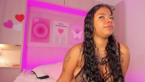 Snapshot of sophia_stonne chatting on February 27, 11:41 am S O P H I A online show from February 27, 11:41 am