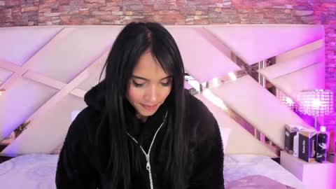 Sophia Paris online show from October 17, 2:59 am