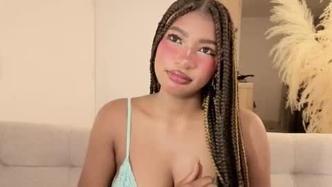 Snapshot of sophiabloss1 chatting on February 6, 5:12 am Sophia online show from February 6, 5:12 am