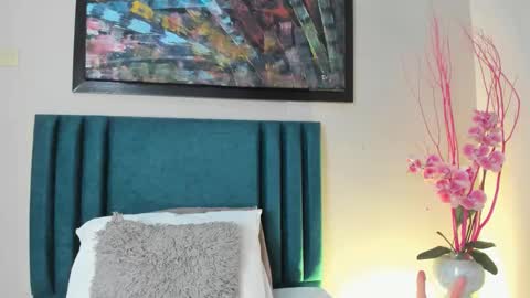 Snapshot of sophiacolliins chatting on October 13, 12:16 pm sophiacolliins online show from October 13, 12:16 pm