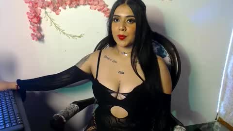 Snapshot of sophiadazza666 chatting on November 15, 1:03 am sophia online show from November 15, 1:03 am