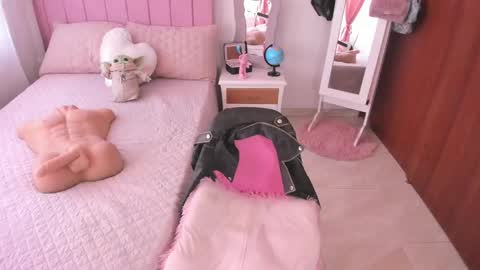    online show from February 19, 2:23 pm