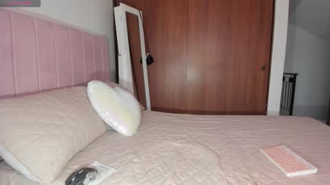    online show from February 19, 11:28 am