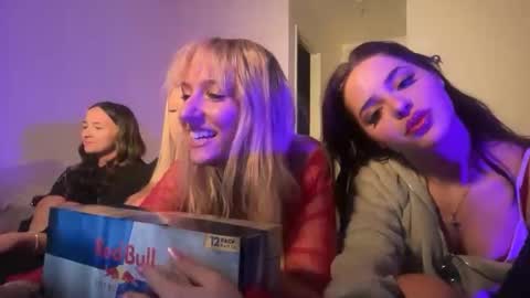 Snapshot of sophiarenae chatting on February 23, 5:05 am sophiarenae online show from February 23, 5:05 am