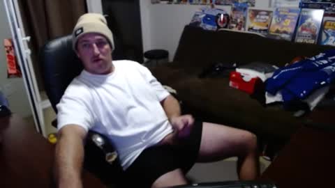 sophiaroze online show from December 5, 8:22 am