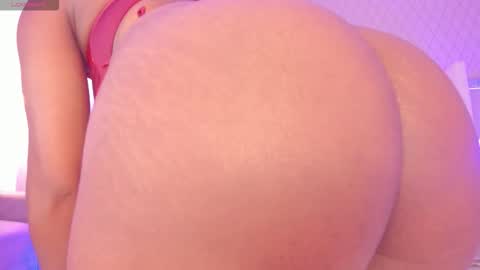 SophiaSmiths online show from October 12, 10:03 am