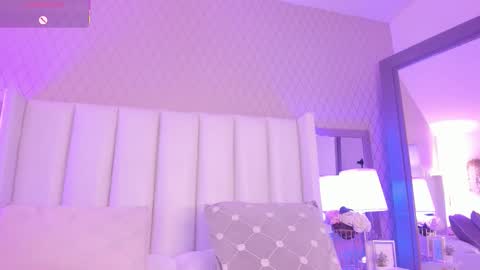 SophiaSmiths online show from November 18, 10:14 pm