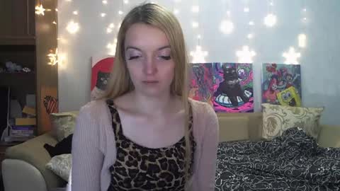 Snapshot of sophiasonata chatting on December 20, 8:45 pm SophiaSonata online show from December 20, 8:45 pm