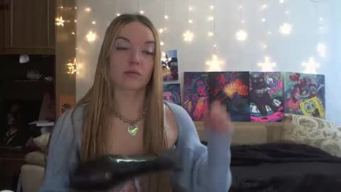 Snapshot of sophiasonata chatting on February 8, 8:31 am SophiaSonata online show from February 8, 8:31 am