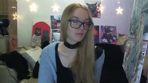 Snapshot of sophiasonata chatting on October 31, 1:56 pm SophiaSonata online show from October 31, 1:56 pm