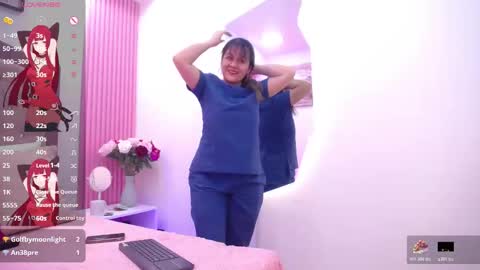 Sophie online show from February 25, 9:02 pm