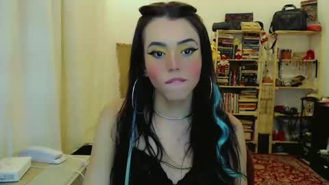 Sophie Fantasys online show from November 30, 1:53 am