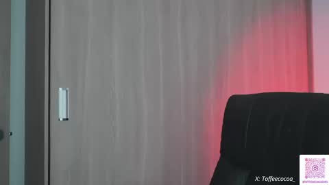 Snapshot of sophie_lii chatting on September 25, 4:54 pm Sophie or Sof online show from September 25, 4:54 pm