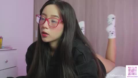 Snapshot of sophie_lii chatting on October 7, 5:59 am Sophie or Sof online show from October 7, 5:59 am