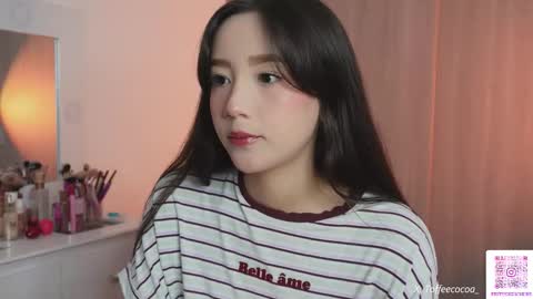 Snapshot of sophie_lii chatting on January 15, 10:02 pm Sophie or Sof online show from January 15, 10:02 pm