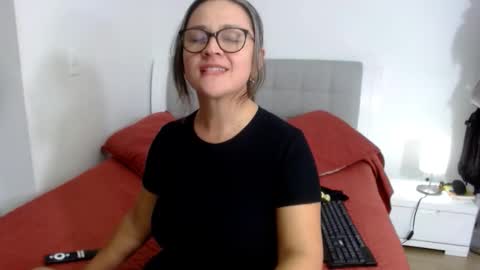 Sofa online show from March 4, 2:50 am