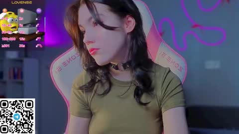 sophie_nomenal_ online show from February 21, 11:22 am