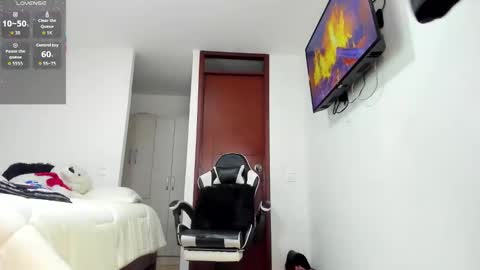 sophiebaker__ online show from September 11, 2:55 am