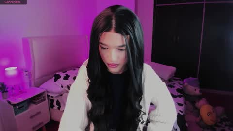 Snapshot of sophiecornett chatting on October 28, 2:26 am online show from October 28, 2:26 am