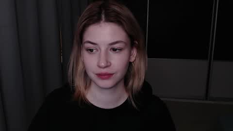 Sophie online show from April 22, 7:48 pm