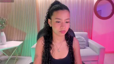 Snapshot of sophiehouston_ chatting on October 7, 4:20 am Sophie Houston online show from October 7, 4:20 am