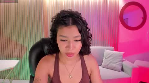 Snapshot of sophiehouston_ chatting on October 8, 3:48 am Sophie Houston online show from October 8, 3:48 am
