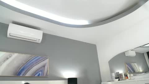 Sophie online show from January 3, 5:53 pm