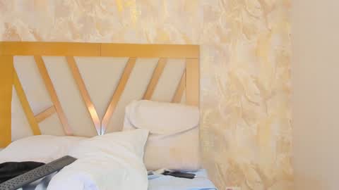 Snapshot of sophiekozlov chatting on December 27, 3:59 pm Sophie online show from December 27, 3:59 pm