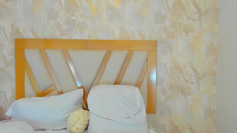 Snapshot of sophiekozlov chatting on September 17, 12:51 pm Sophie online show from September 17, 12:51 pm