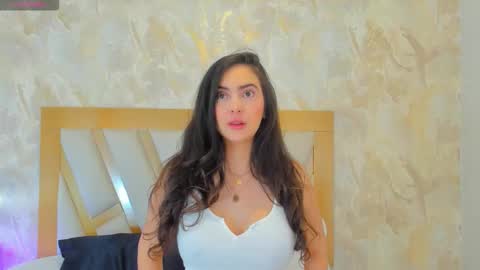 Snapshot of sophiekozlov chatting on November 12, 1:33 pm Sophie online show from November 12, 1:33 pm