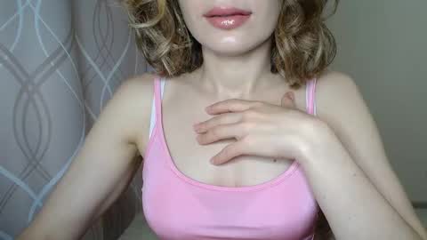 Snapshot of sophiemisss chatting on September 30, 10:42 am Sophiemisss online show from September 30, 10:42 am