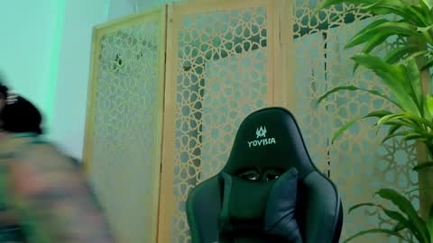 sophierooy online show from January 22, 2:03 pm