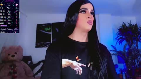 Sophie Sweet online show from September 26, 11:25 am