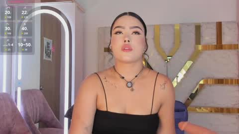 Snapshot of sophy_champagne chatting on May 25, 1:11 am sophy online show from May 25, 1:11 am