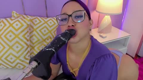 Sophy online show from March 4, 11:49 am