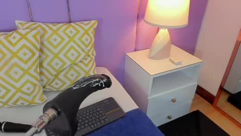 Sophy online show from April 8, 11:43 am