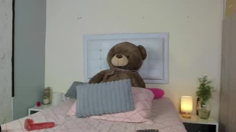 Snapshot of sopphiefox chatting on October 3, 9:01 pm Sofia online show from October 3, 9:01 pm