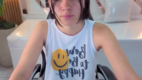 soreya_tp online show from April 21, 2:23 pm