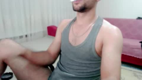 luis online show from September 28, 9:53 pm