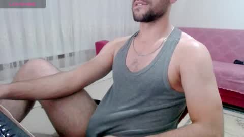 luis online show from October 2, 9:33 pm